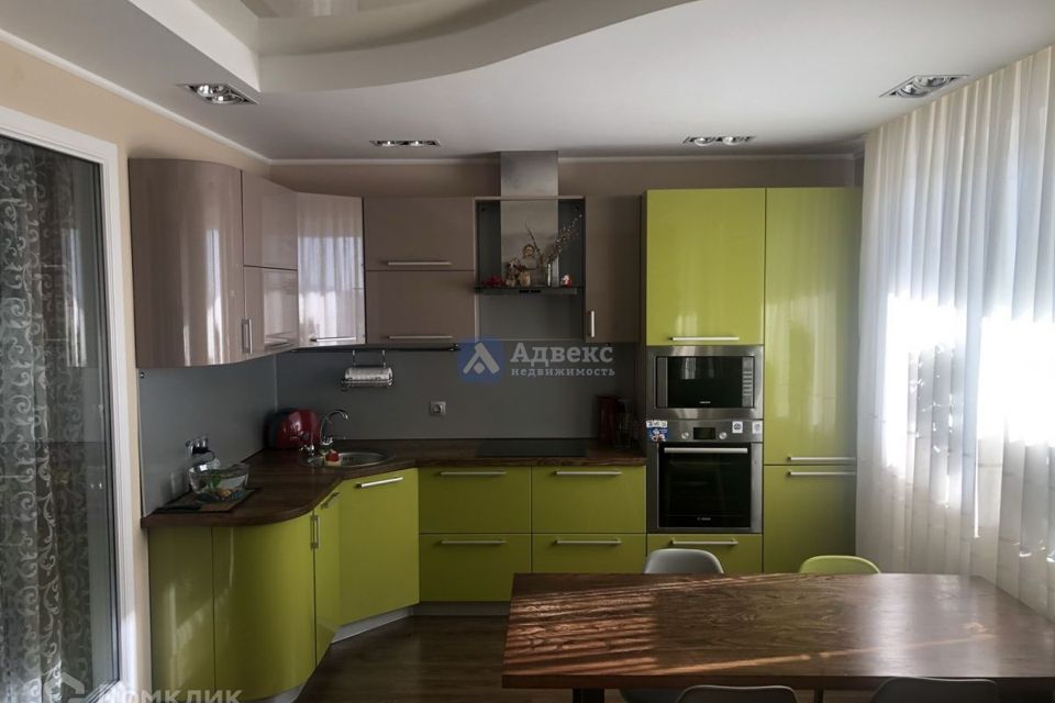 Продаётся 2-комнатная квартира, 70.2 м²