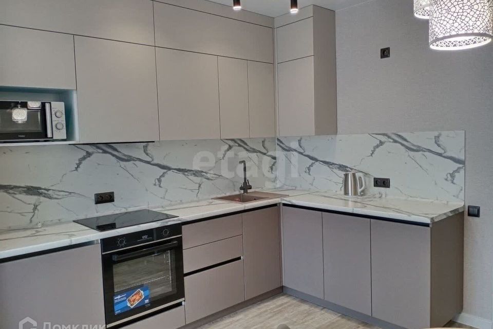 Продаётся 1-комнатная квартира, 38.6 м²