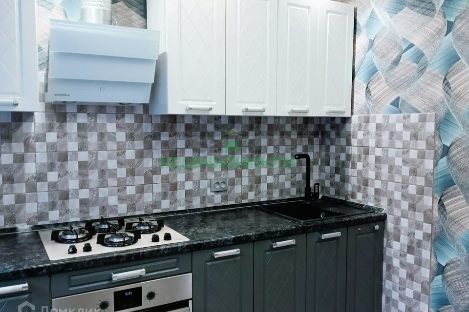 Продаётся 2-комнатная квартира, 42.7 м²