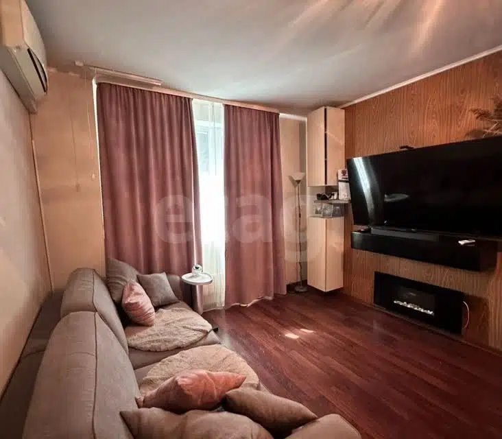 Продаётся 1-комнатная квартира, 38 м²