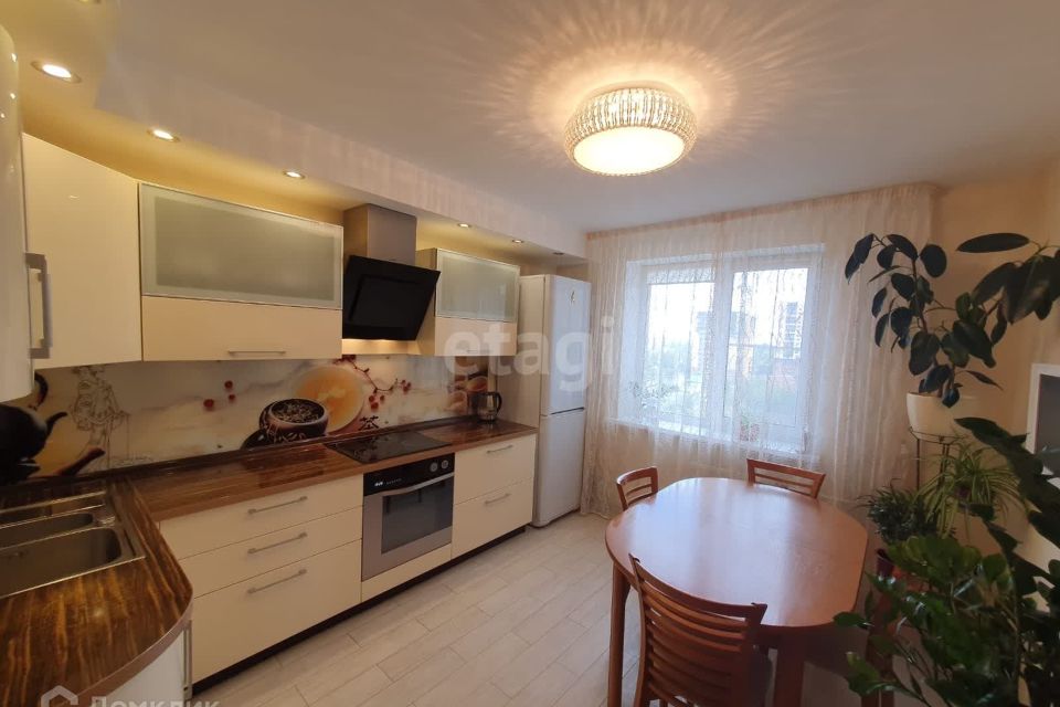 Продаётся 3-комнатная квартира, 70.4 м²