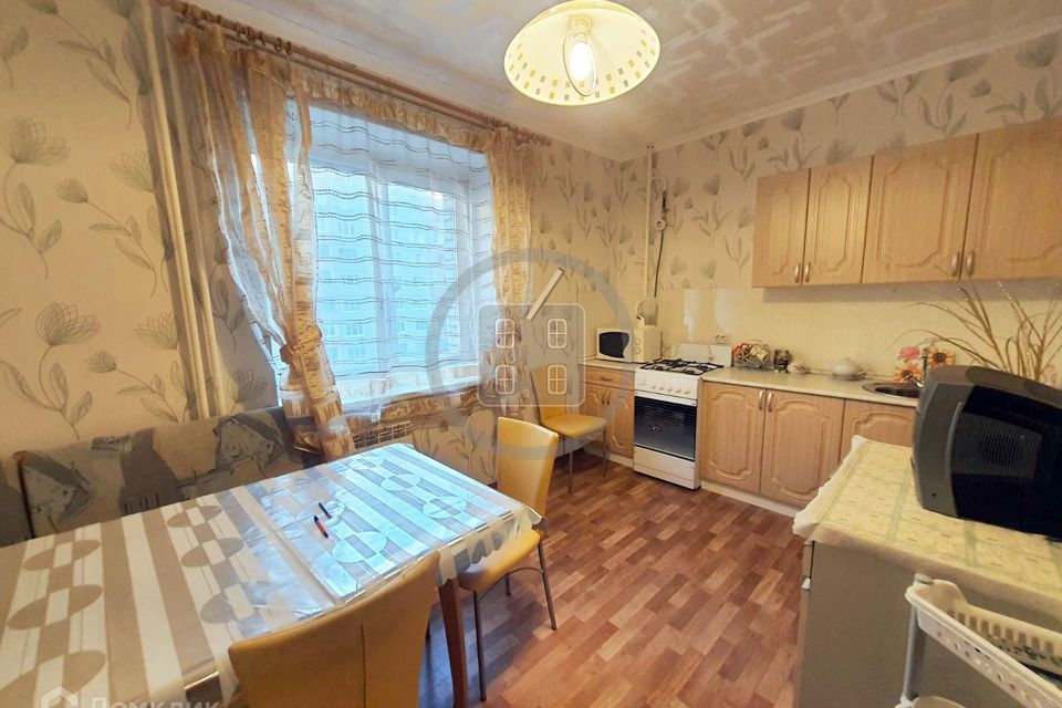 Продаётся 1-комнатная квартира, 38 м²