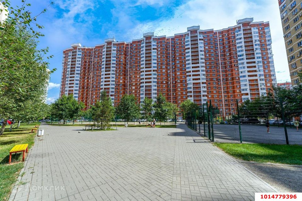 Продаётся 3-комнатная квартира, 77.7 м²