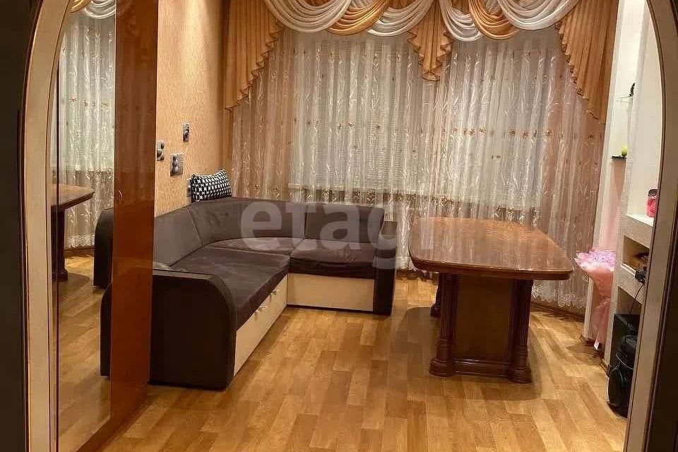 Продаётся 2-комнатная квартира, 58 м²