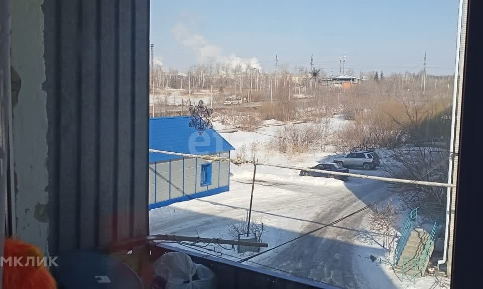 Продаётся 4-комнатная квартира, 60.6 м²