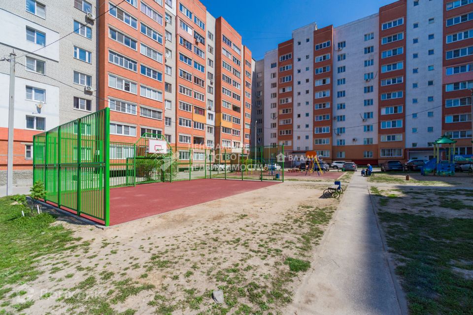 Продаётся 1-комнатная квартира, 41.8 м²