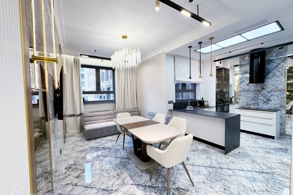 Продаётся 2-комнатная квартира, 76 м²