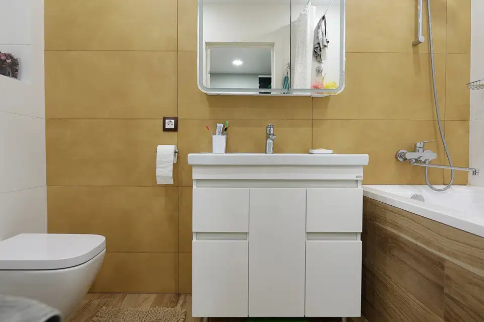 Сдаётся 2-комнатная квартира, 65 м²