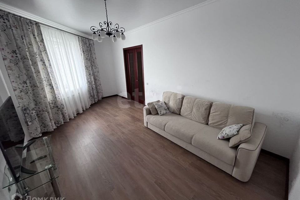 Продаётся 1-комнатная квартира, 51.5 м²