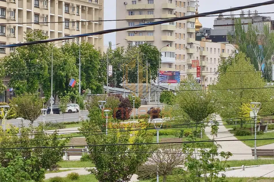 Продаётся 1-комнатная квартира, 37.3 м²