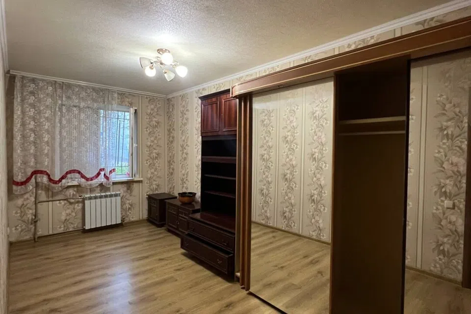Продаётся 3-комнатная квартира, 56 м²