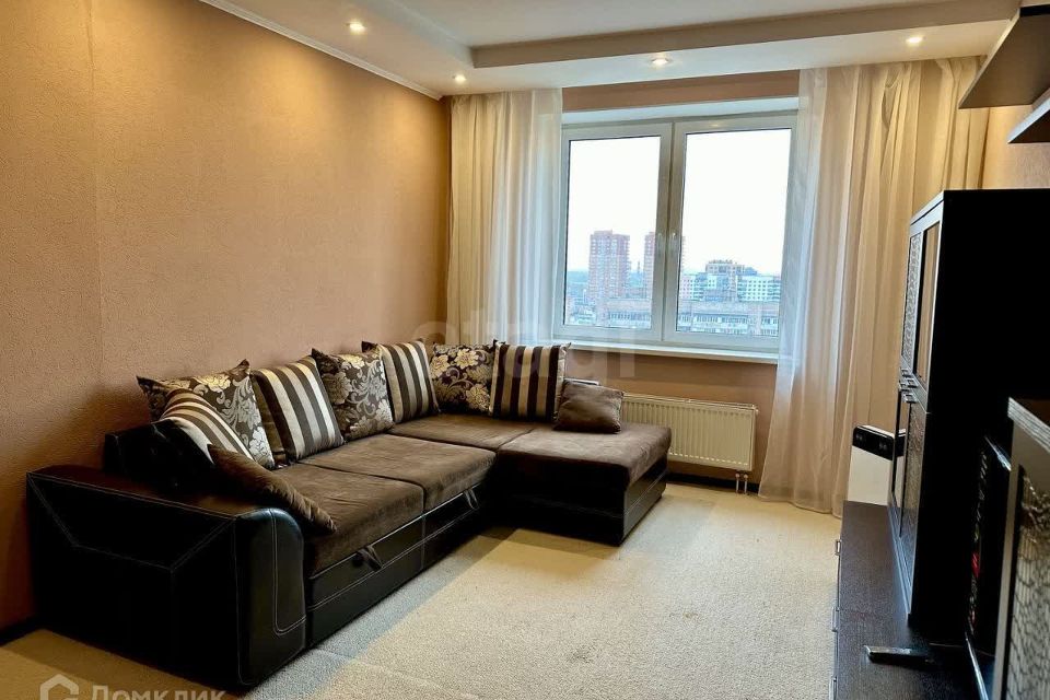 Продаётся 1-комнатная квартира, 49 м²