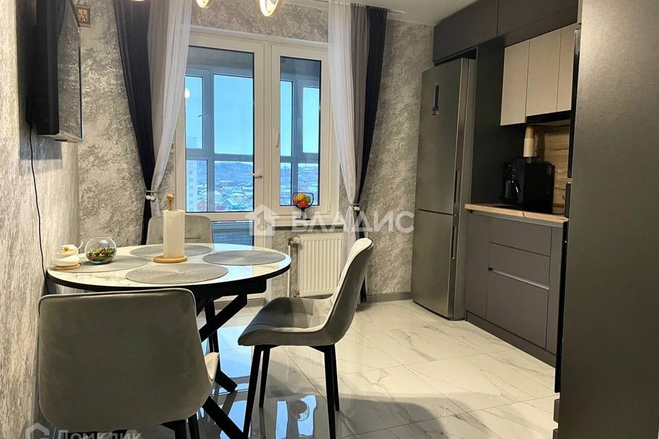 Продаётся 3-комнатная квартира, 76.4 м²