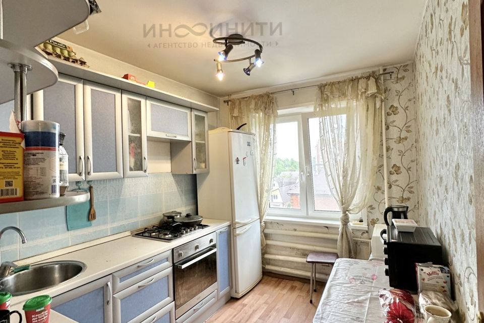 Продаётся 3-комнатная квартира, 65.8 м²