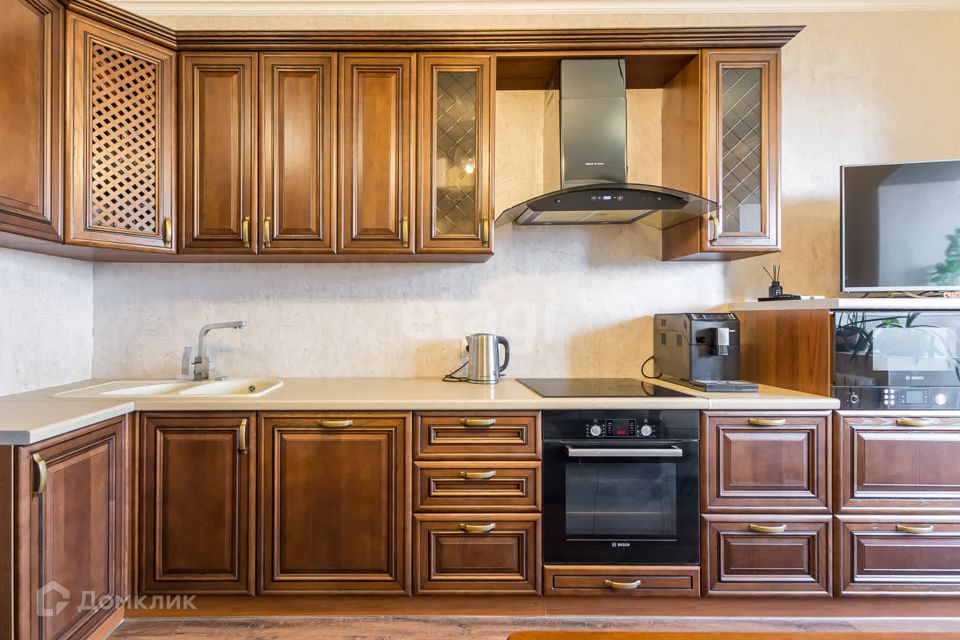 Продаётся 1-комнатная квартира, 53.5 м²