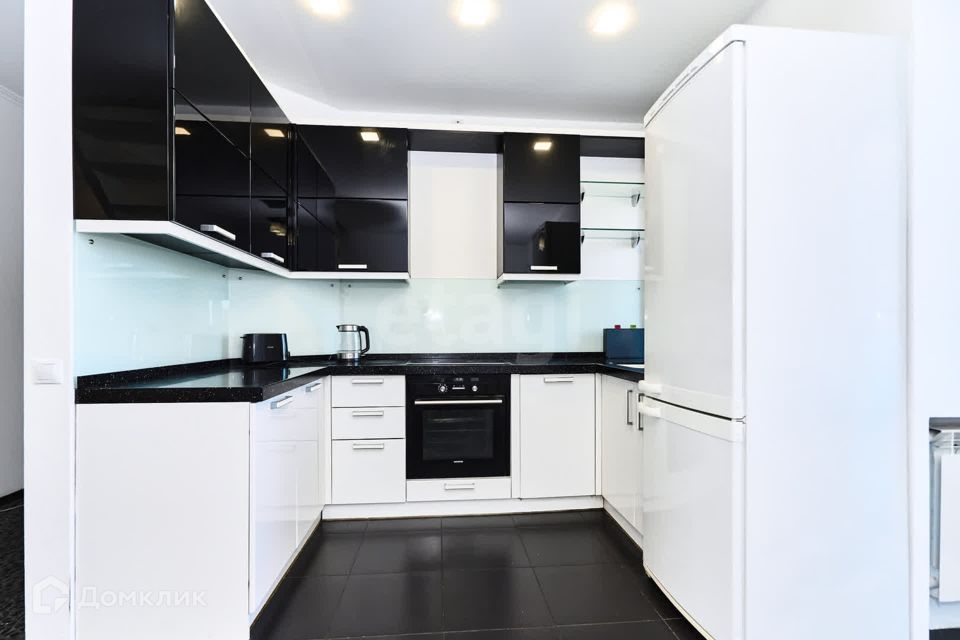 Продаётся 3-комнатная квартира, 84.3 м²