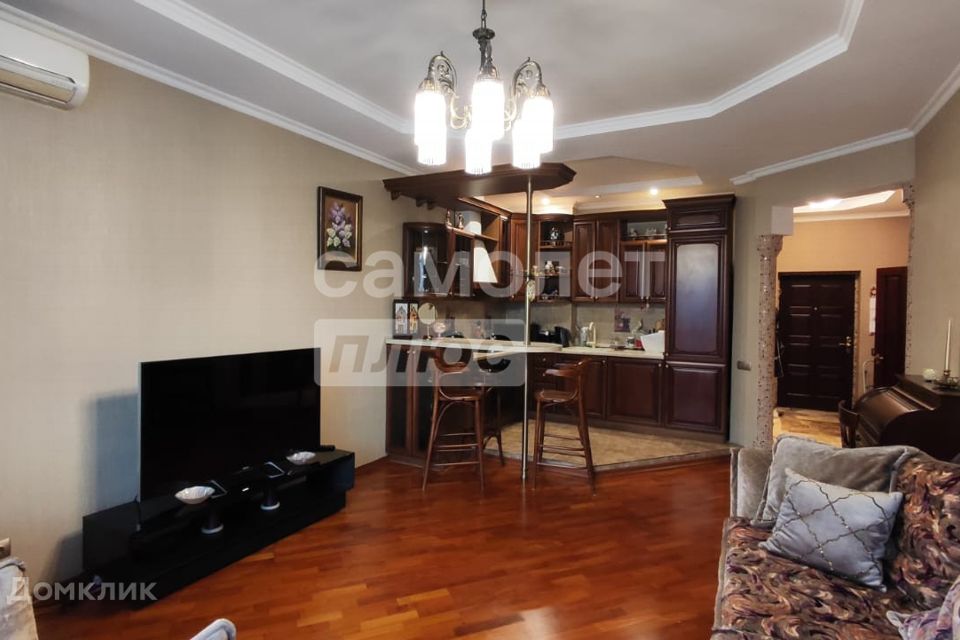 Сдаётся 2-комнатная квартира, 55.5 м²