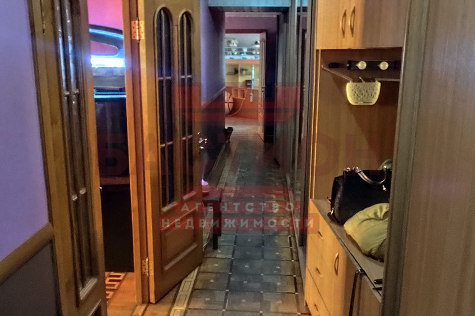 Продаётся 4-комнатная квартира, 99.4 м²