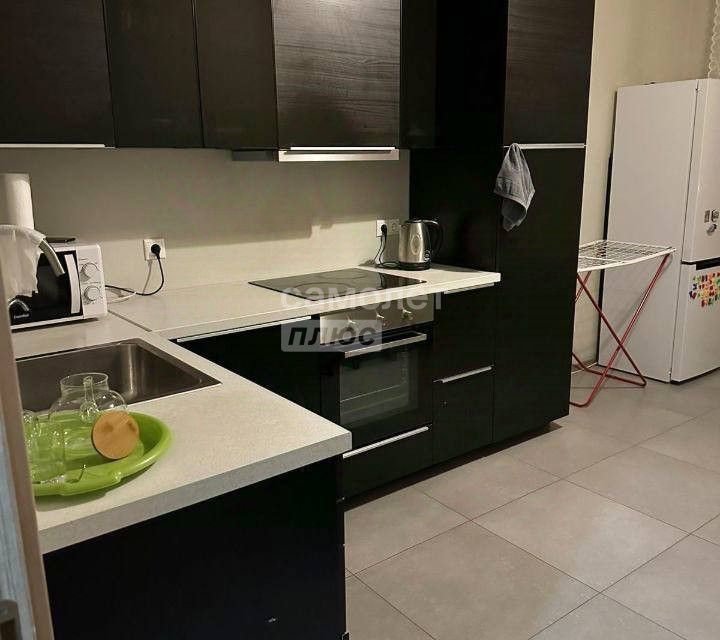 Продаётся 1-комнатная квартира, 46.7 м²