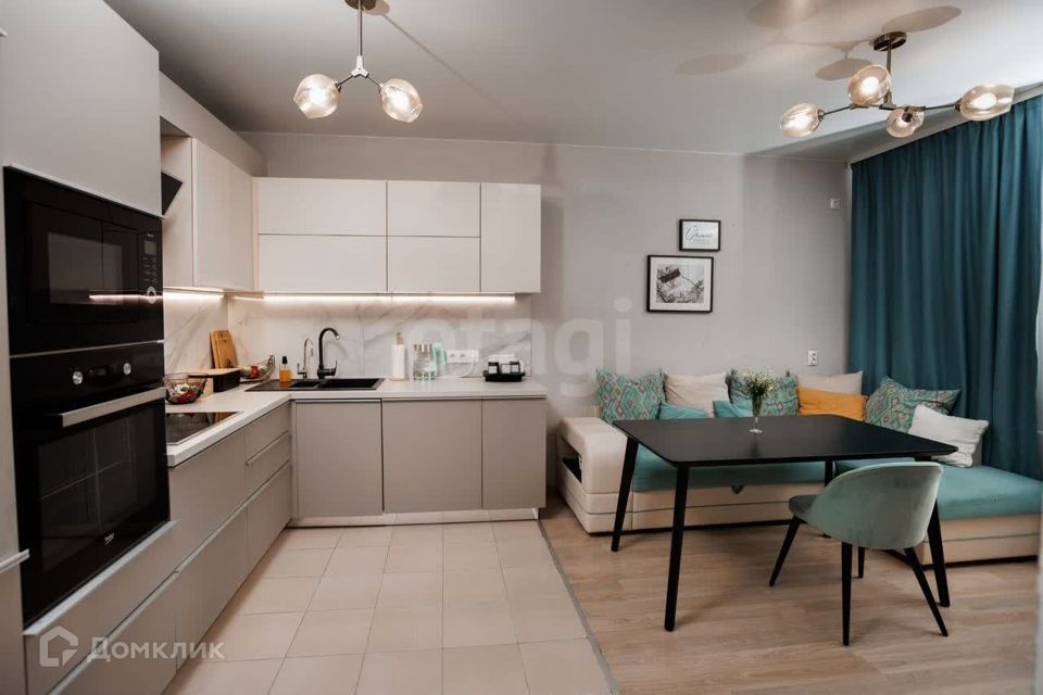 Продаётся 2-комнатная квартира, 53 м²