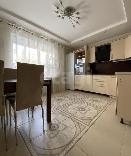 Сдаётся 3-комнатная квартира, 86 м²