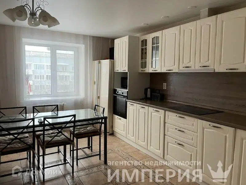 Продаётся 5-комнатная квартира, 127.7 м²