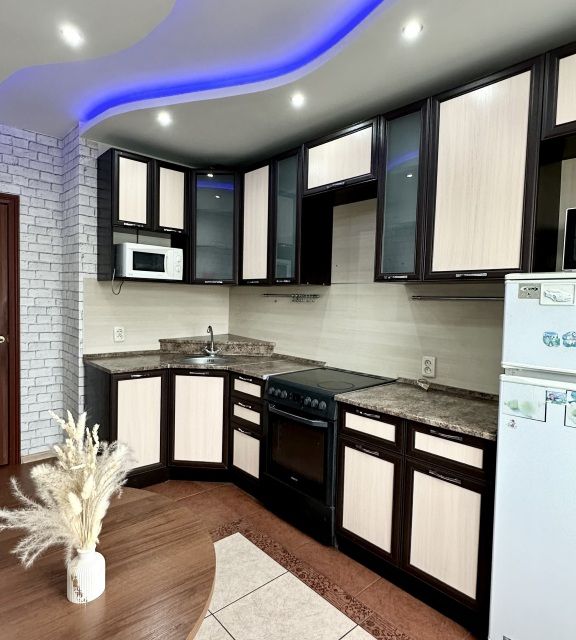 Продаётся 2-комнатная квартира, 55.6 м²