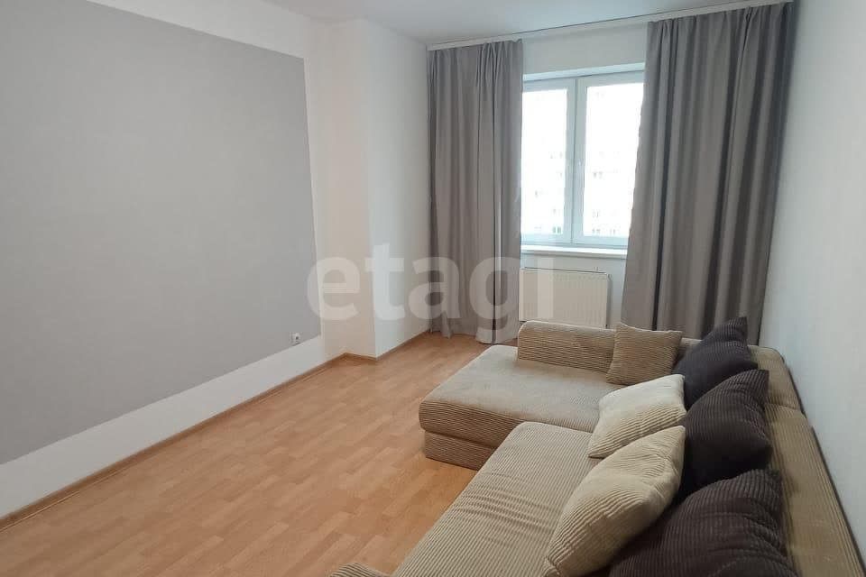 Продаётся 1-комнатная квартира, 41.2 м²
