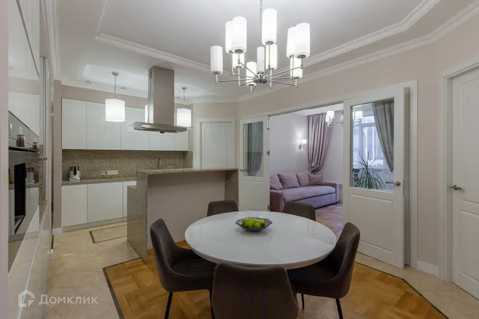 Продаётся 3-комнатная квартира, 114.2 м²
