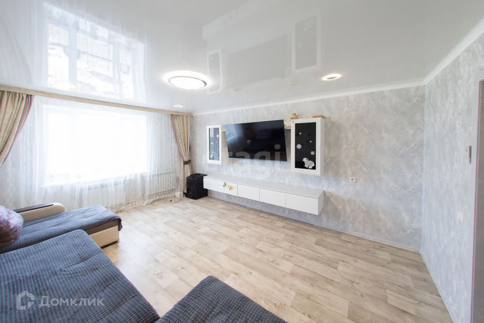Продаётся 2-комнатная квартира, 67.4 м²