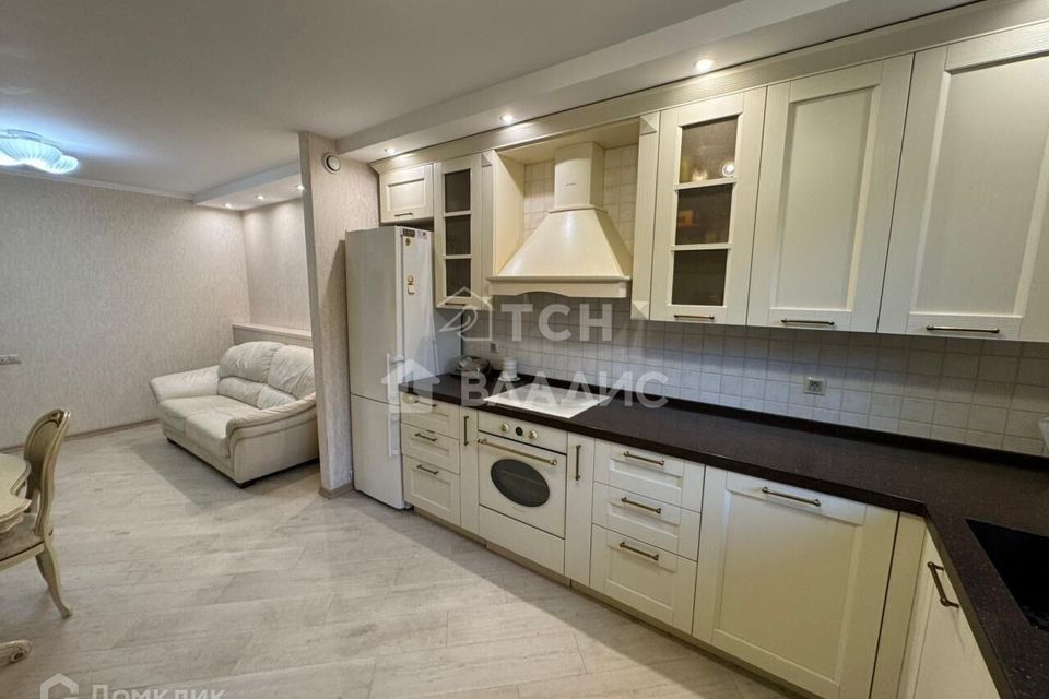 Продаётся 2-комнатная квартира, 74.8 м²