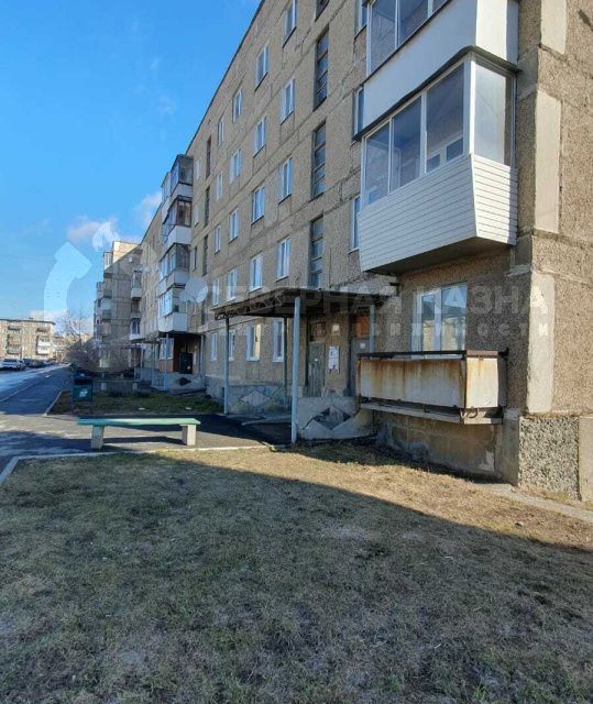Продаётся 3-комнатная квартира, 59.9 м²