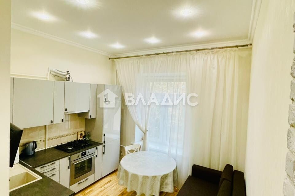 Продаётся 1-комнатная квартира, 53 м²