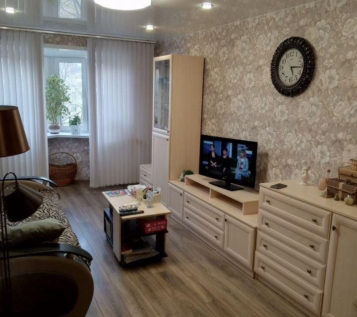 Продаётся 3-комнатная квартира, 62.2 м²