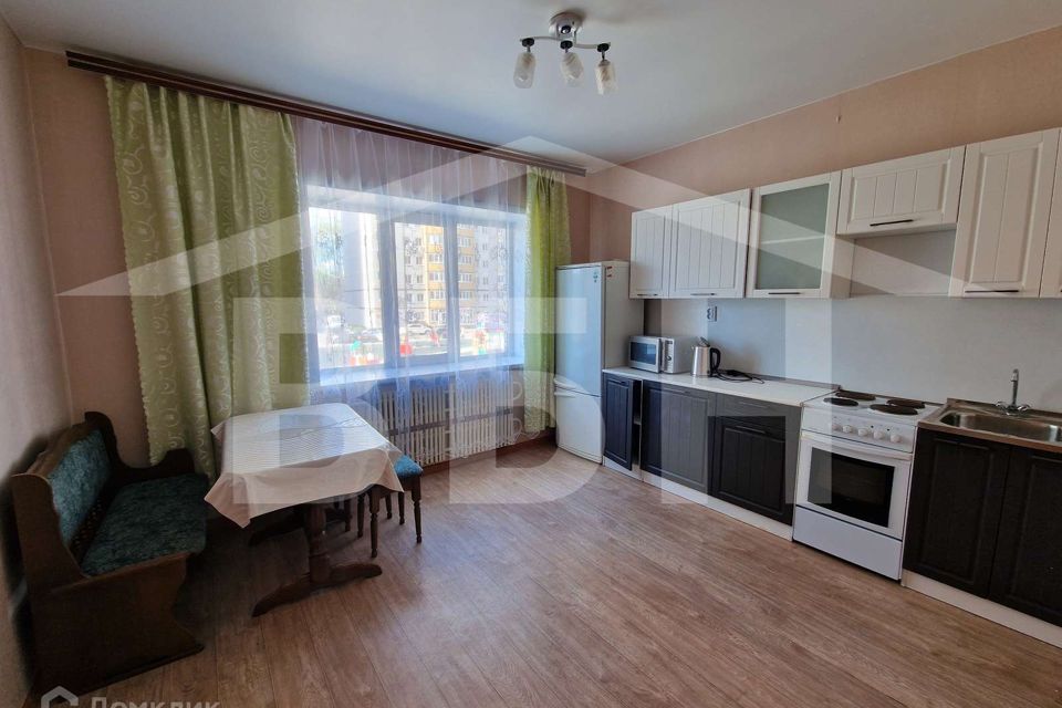Сдаётся 2-комнатная квартира, 82.3 м²