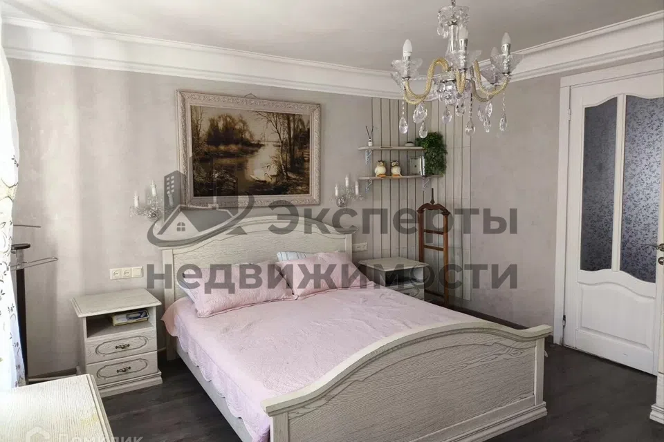 Продаётся 2-этажный дом, 140 м²