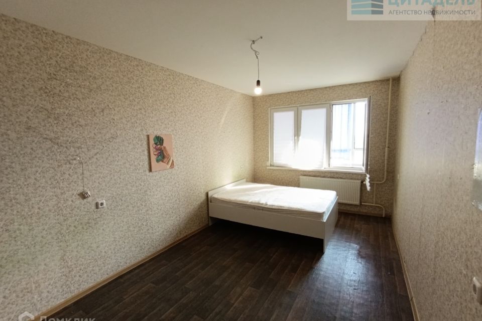 Продаётся 1-комнатная квартира, 41.9 м²