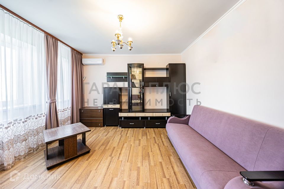 Сдаётся 1-комнатная квартира, 38 м²