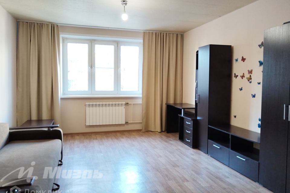 Сдаётся 2-комнатная квартира, 61 м²