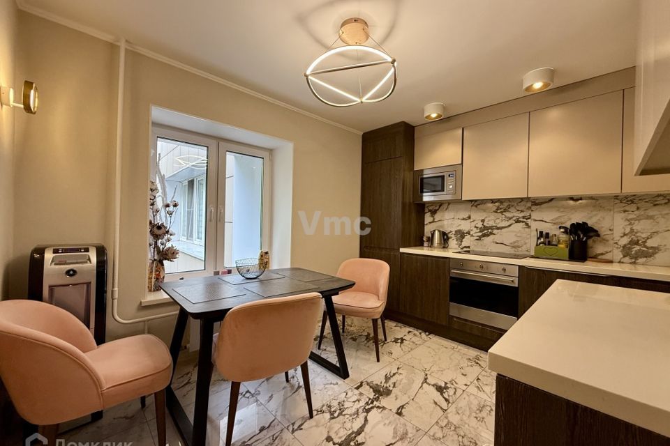Сдаётся 2-комнатная квартира, 60 м²