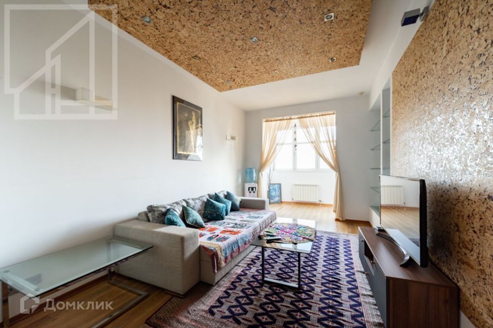 Сдаётся 3-комнатная квартира, 193 м²