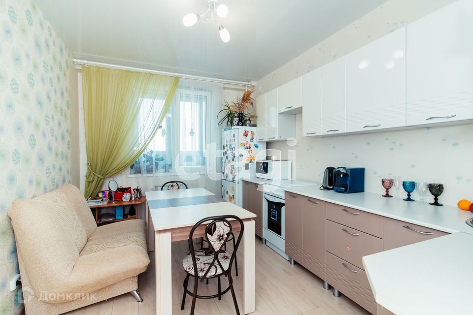 Продаётся 2-комнатная квартира, 65 м²
