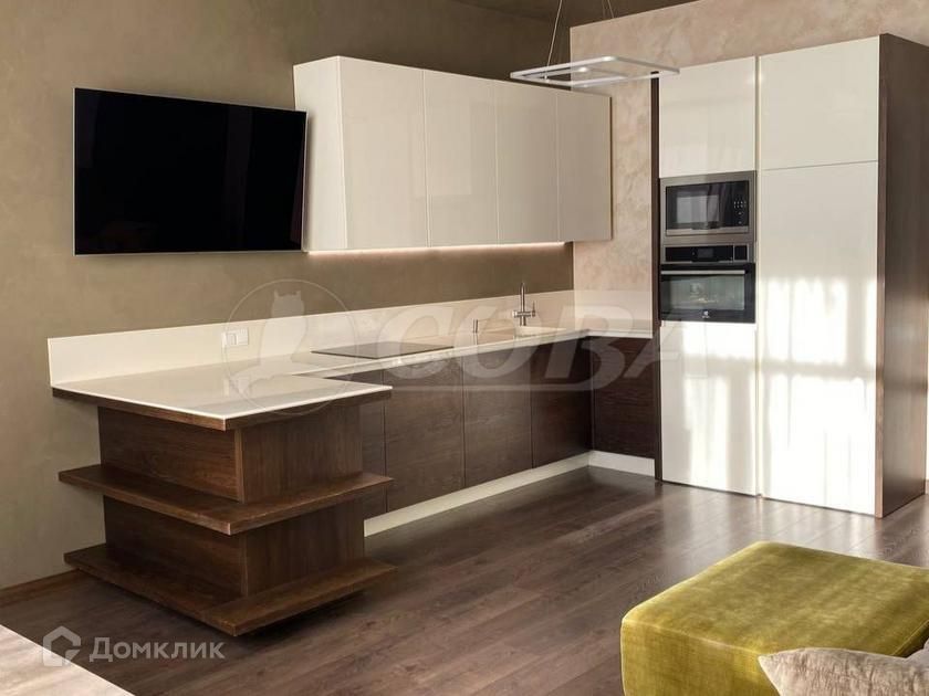 Продаётся 1-комнатная квартира, 63 м²