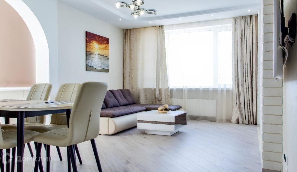 Сдаётся 3-комнатная квартира, 160 м²