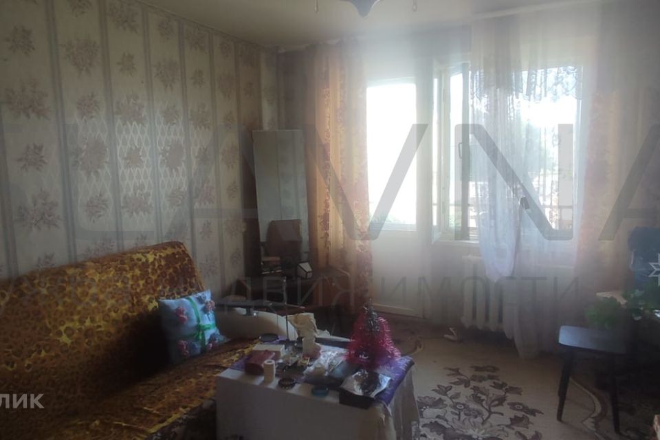 Продаётся 3-комнатная квартира, 52.8 м²