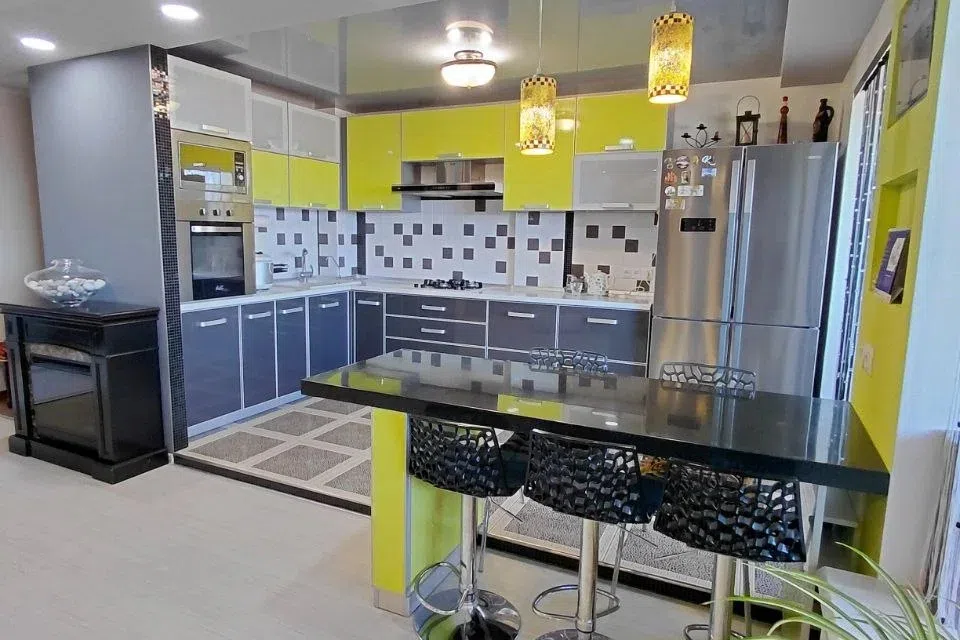 Продаётся 3-комнатная квартира, 82.2 м²
