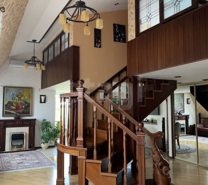 Продаётся 3-комнатная квартира, 103.1 м²