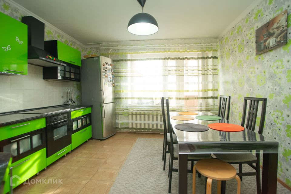 Продаётся 4-комнатная квартира, 110.4 м²