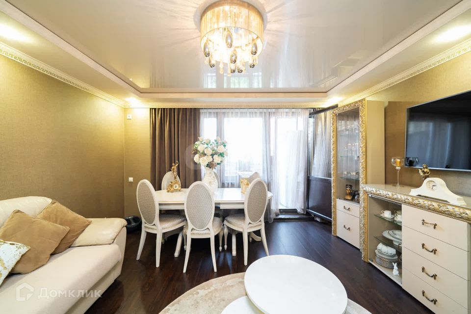 Продаётся 4-комнатная квартира, 95 м²