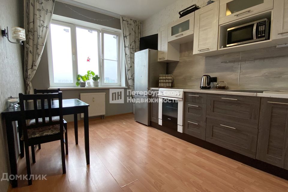 Продаётся 2-комнатная квартира, 57 м²